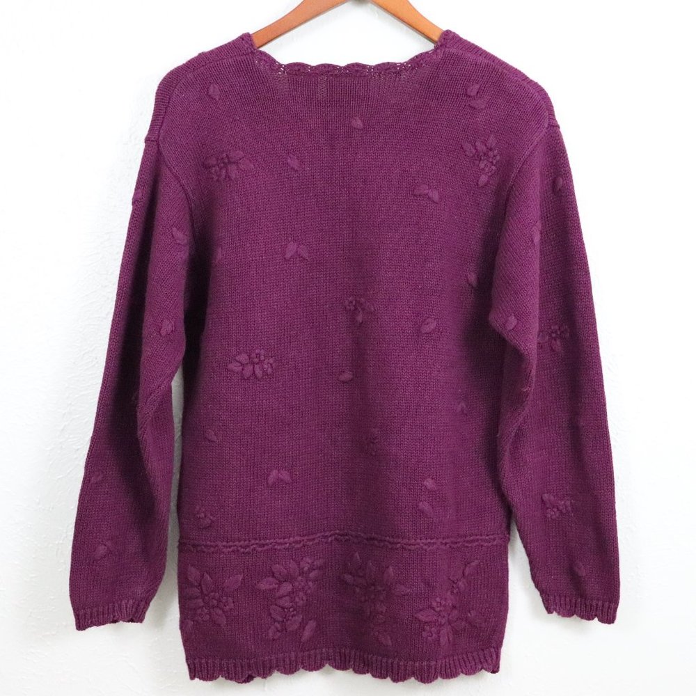 Northern Reflections | Flower Embroidered Sweater - Picture 2 of 4
